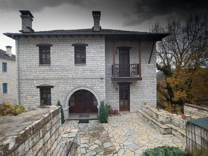 Giagia Evgenia Hotel Vitsa Eksteriør billede